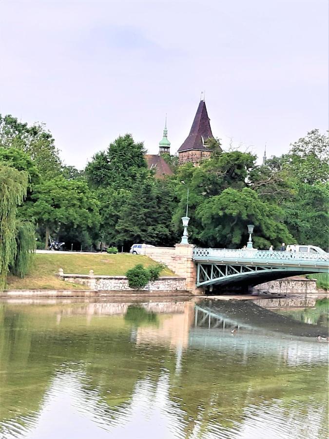 Citypark Classic Downtown Apartment Budapest Ngoại thất bức ảnh